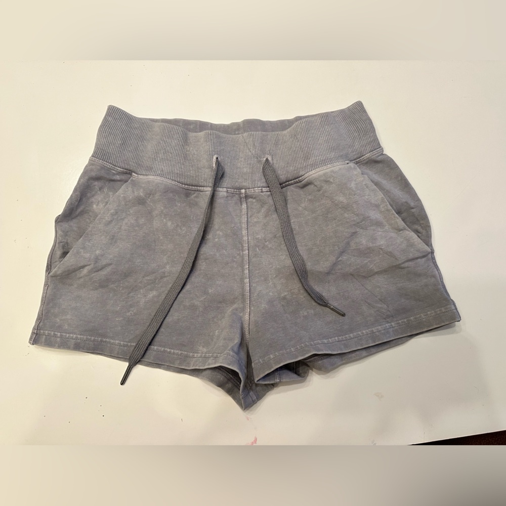 lululemon athletica Gray loop back Women's Shorts Size 4